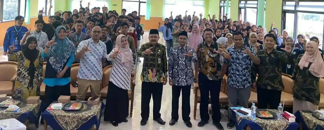 >Siap Terjun ke Dunia Kerja, Ratusan Mahasiswa FIE UNU Blitar Ikuti Pembekalan PKL