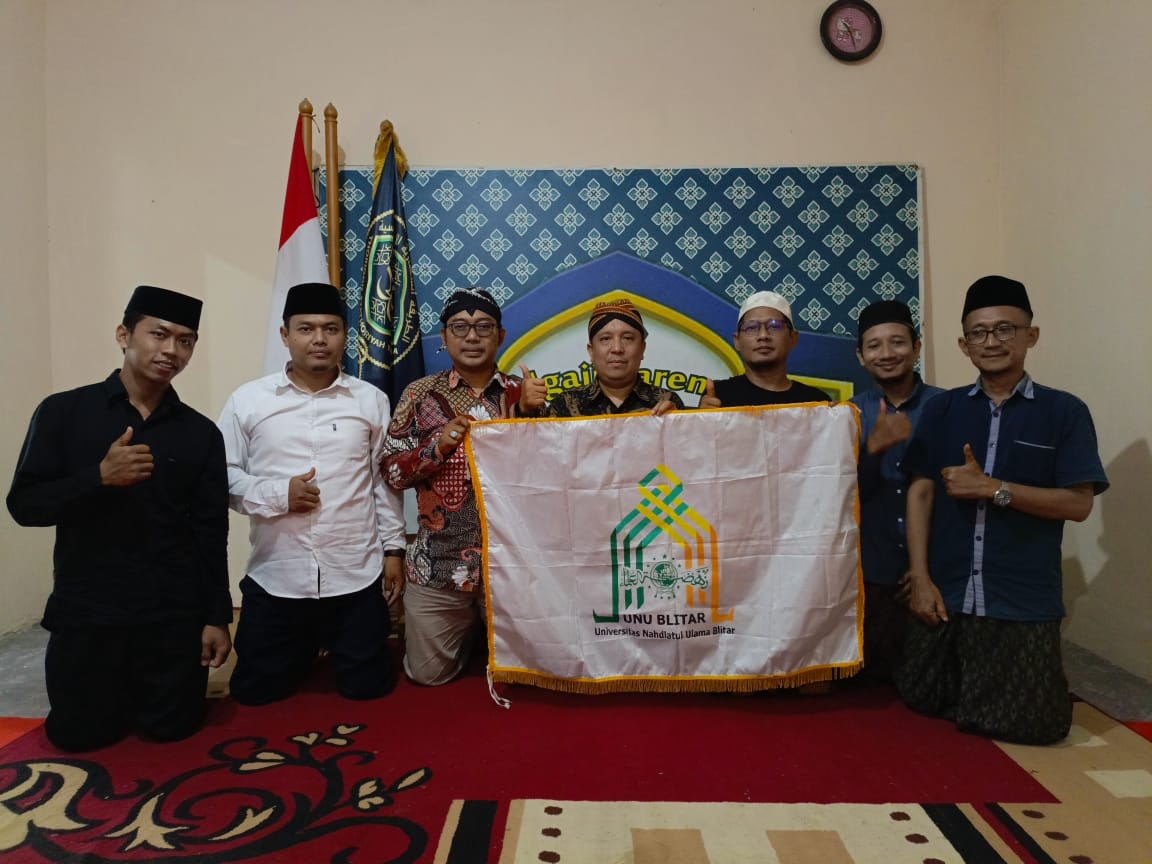 Pusat Studi Manuskrip (PUSMAN) UNU Blitar Berburu Manuskrip Syathoriyah di Markaz Syathoriyah Mataraman Kediri